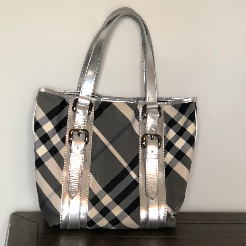 💕Burberry Tote Handbag💕